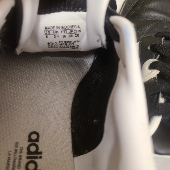 Adidas shoes - Picture 5 of 6